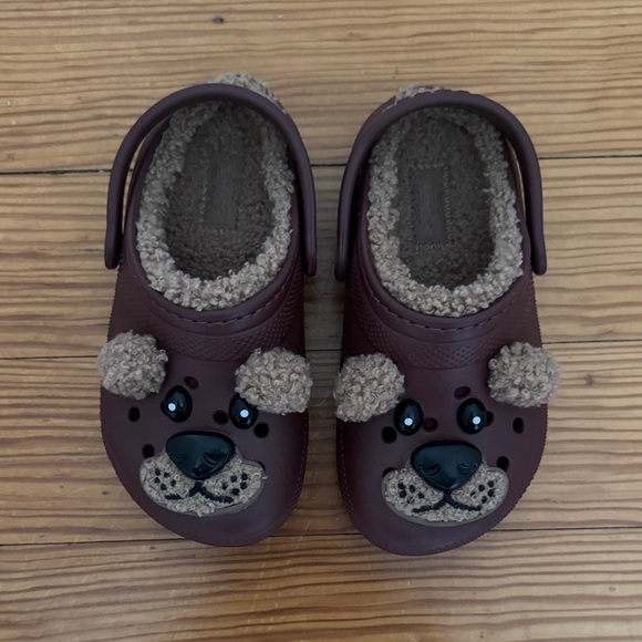 NEW Crocs Kids' Classic Lined I Am Clogs Faux Shearling Brown Bear Clog C10 - Picture 1 of 3